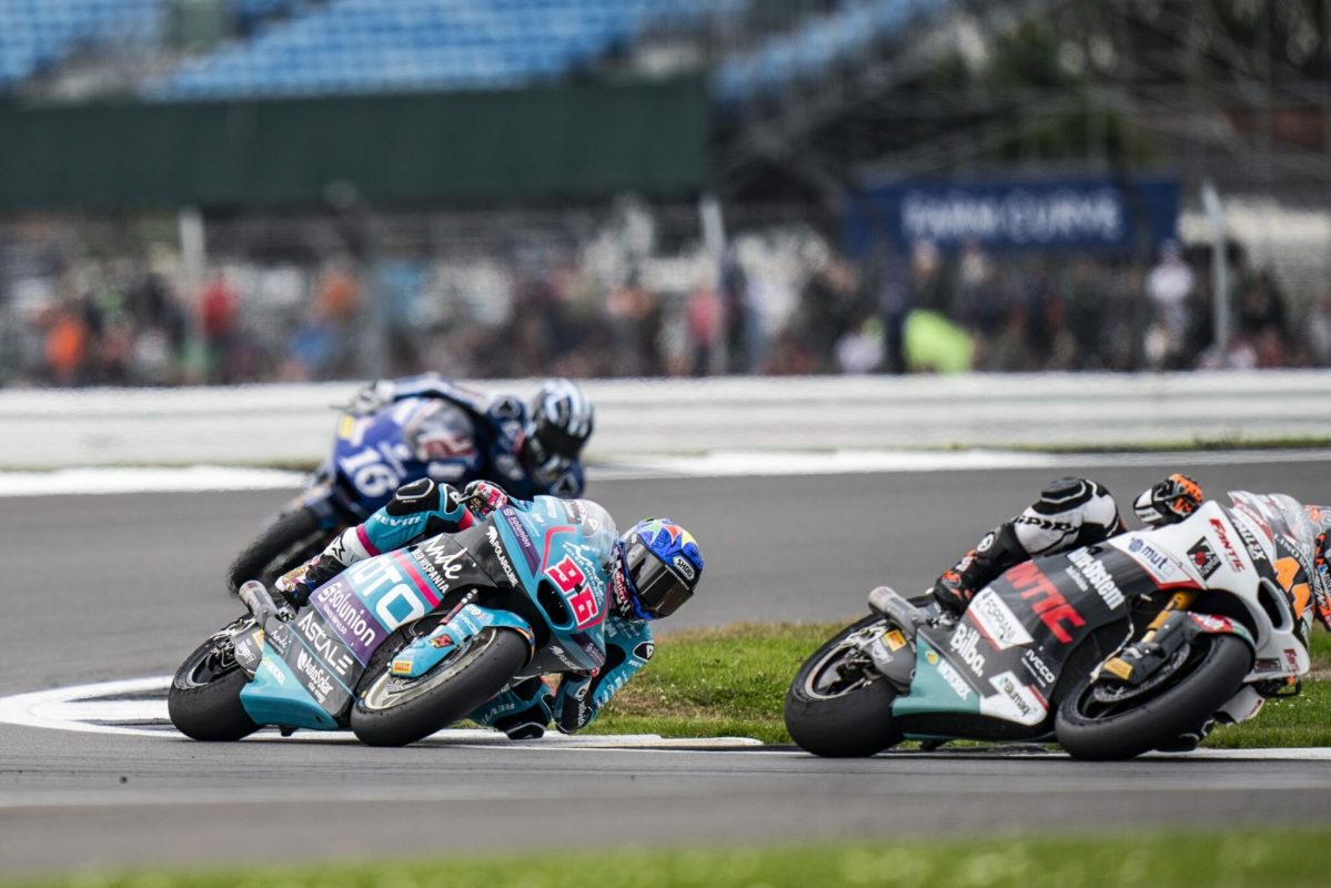 cfmoto moto 3 gp UK