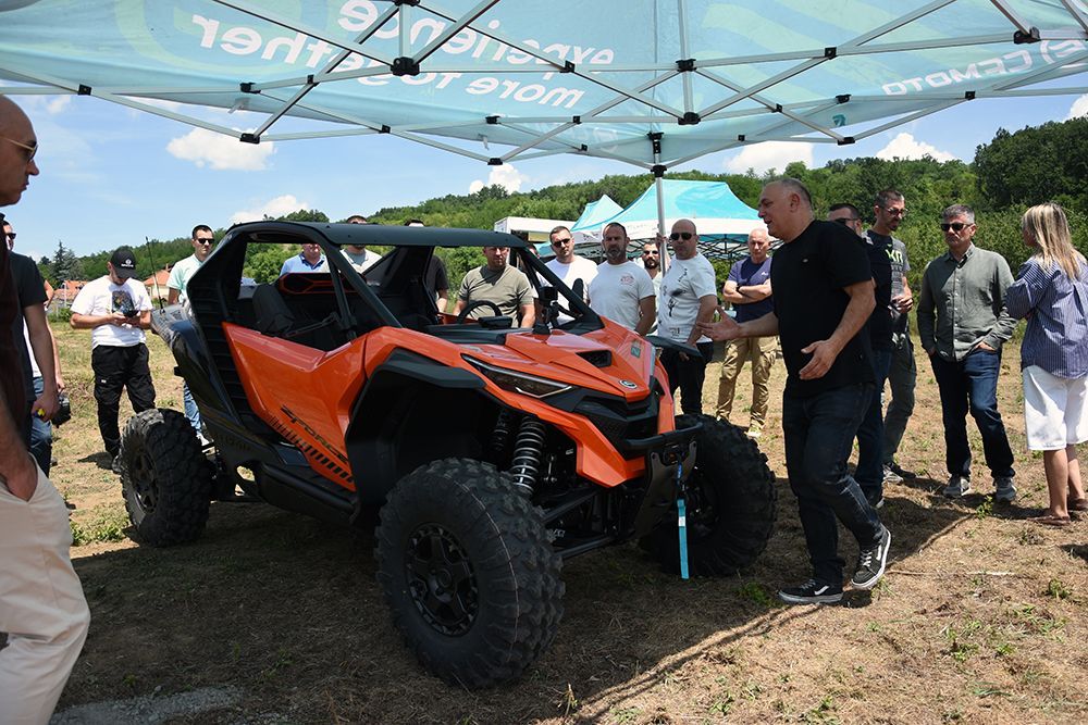 Cfmoto Z10 Turbo Predstalvjanje 4